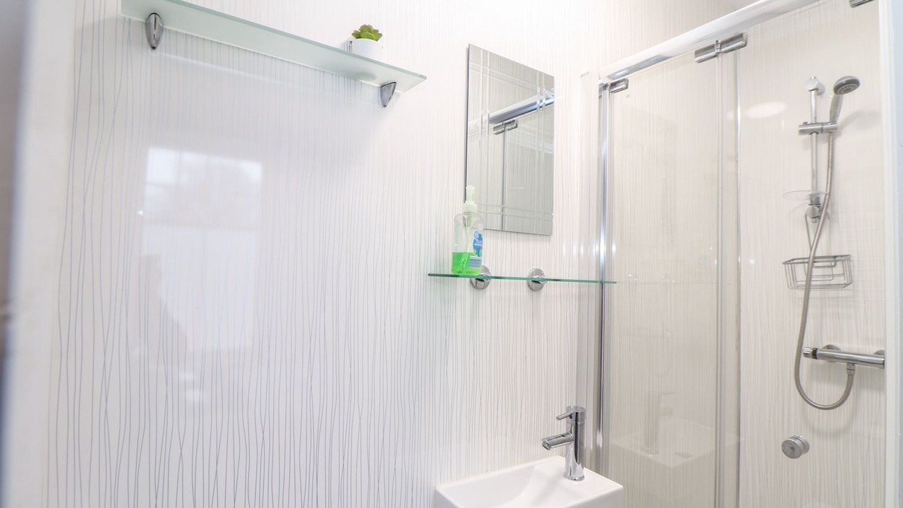 Photo of Bathroom in Camborne