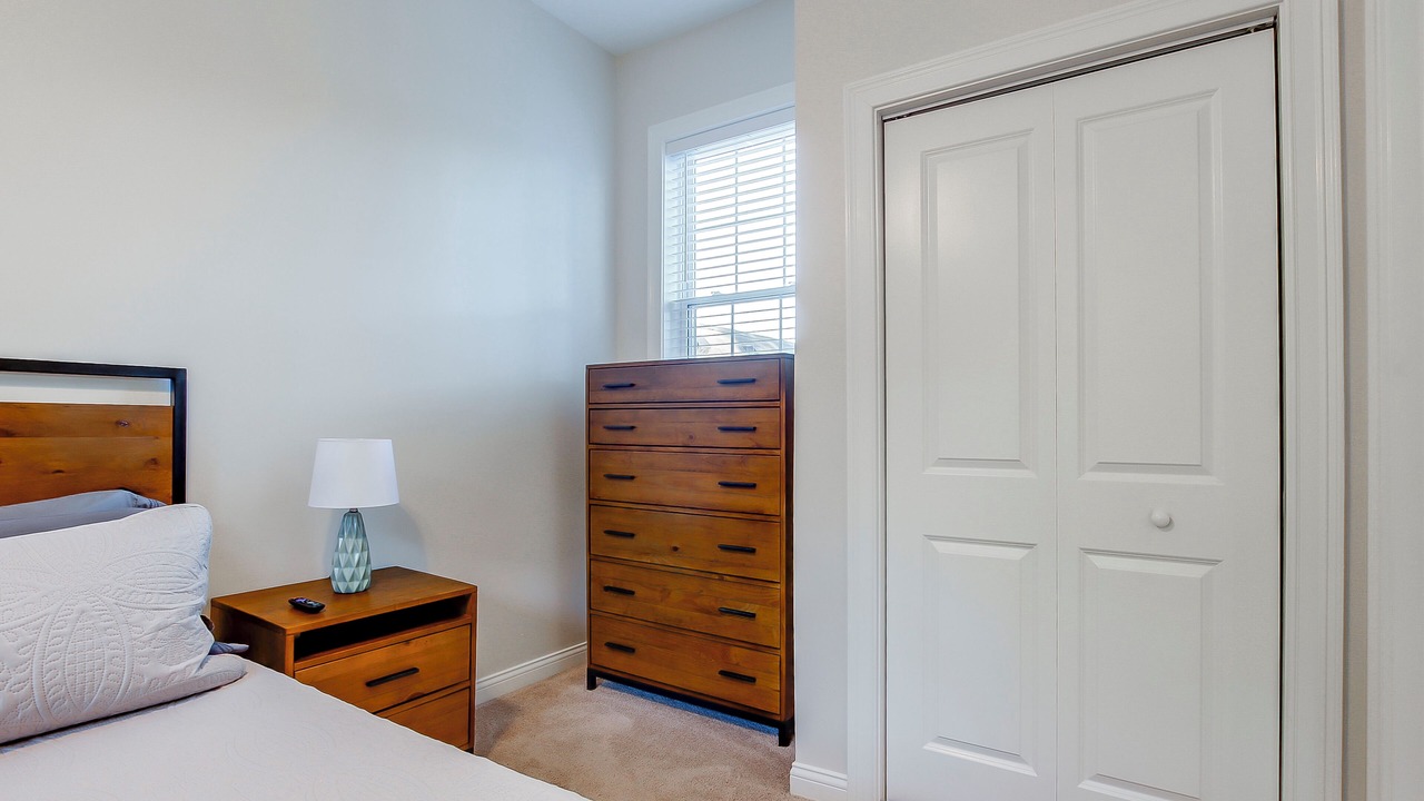 Photo of Bedroom in Shelby Park