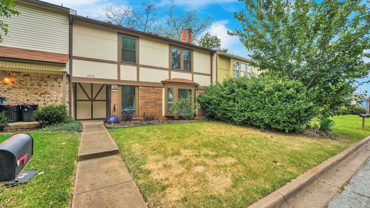 Photo of Outdoor in West Arlington