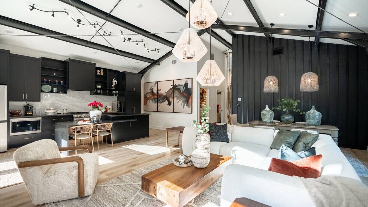 Photo of Livingroom in Smith County