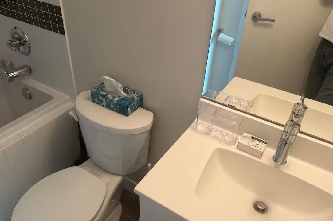 Photo of Bathroom in Humber Bay