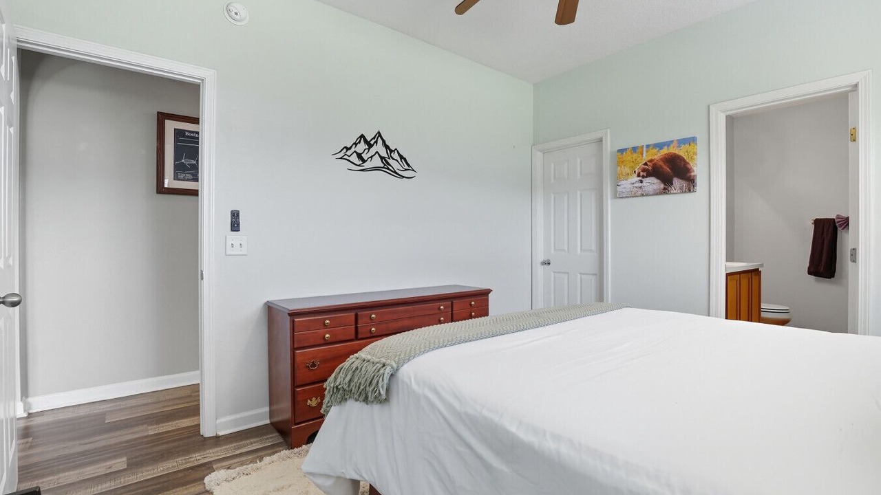 Photo of Bedroom in Richmond Hill