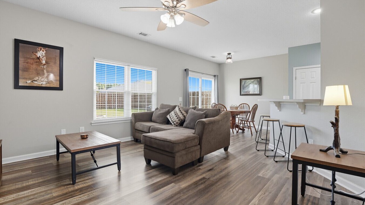 Photo of Livingroom in Richmond Hill
