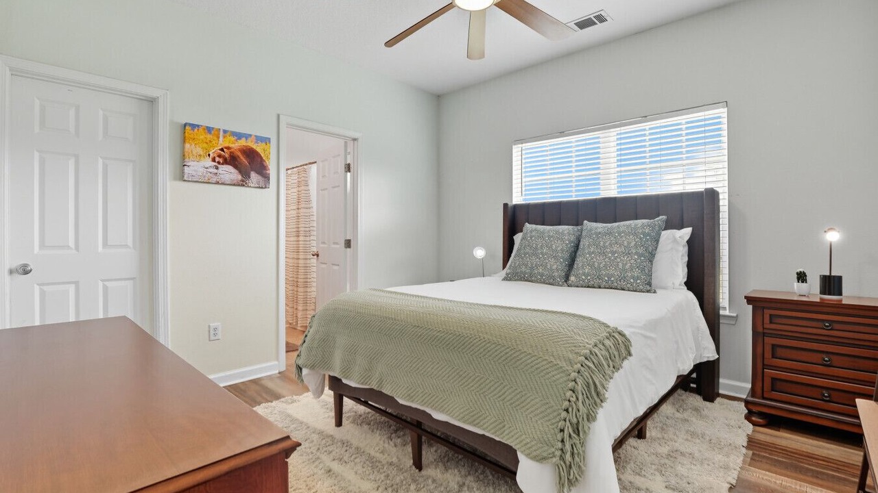 Photo of Bedroom in Richmond Hill