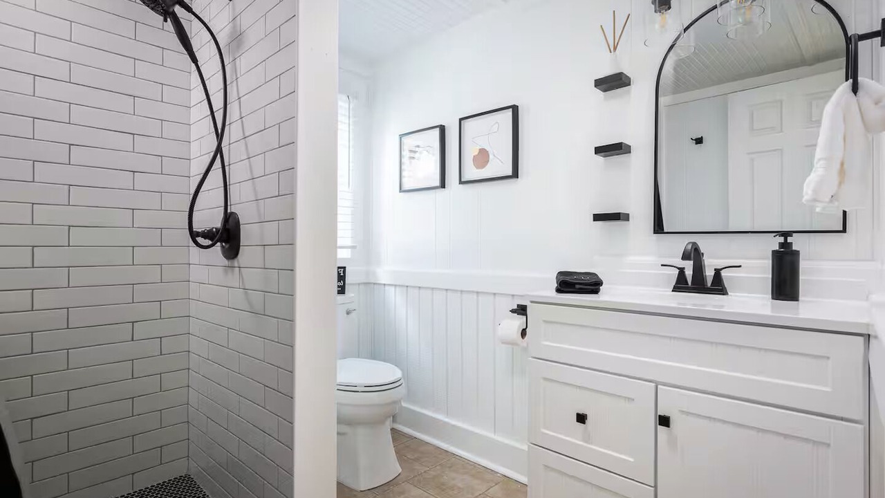 Photo of Bathroom in Kahuku