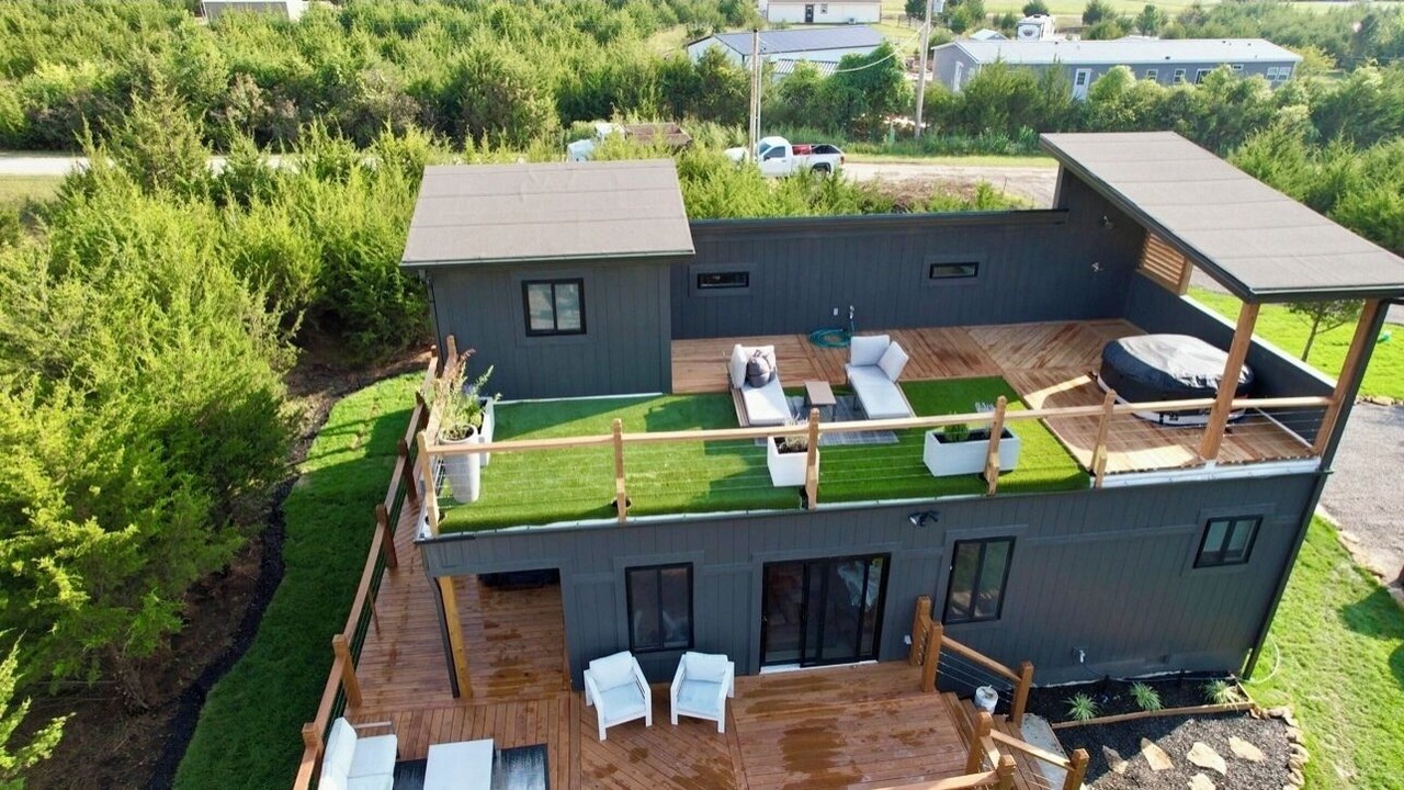 Photo of Patio Balcony in Linn Valley