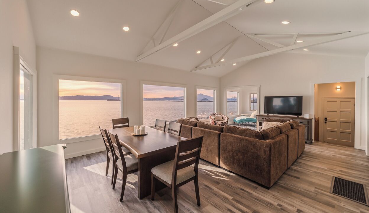 Photo of Livingroom in Point Richmond