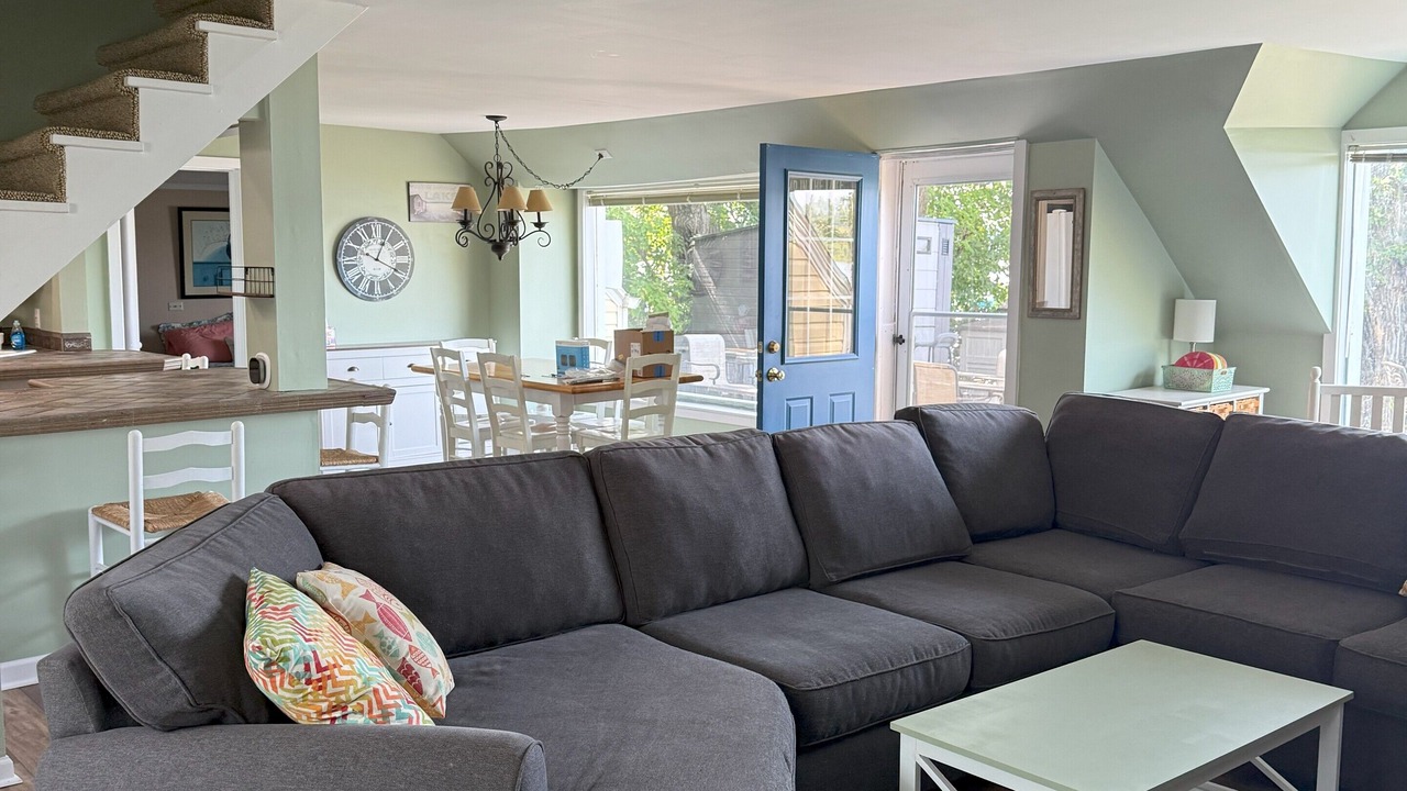 Photo of Livingroom in Solon Mills