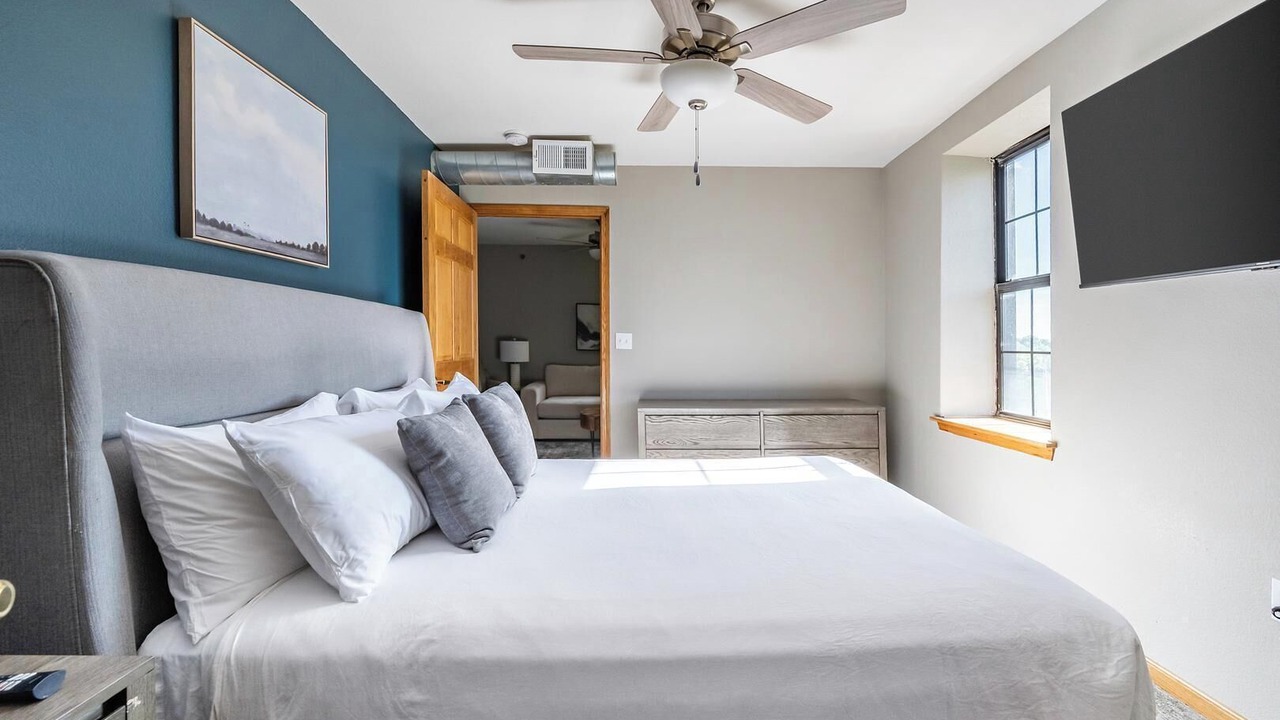 Photo of Bedroom in Leavenworth