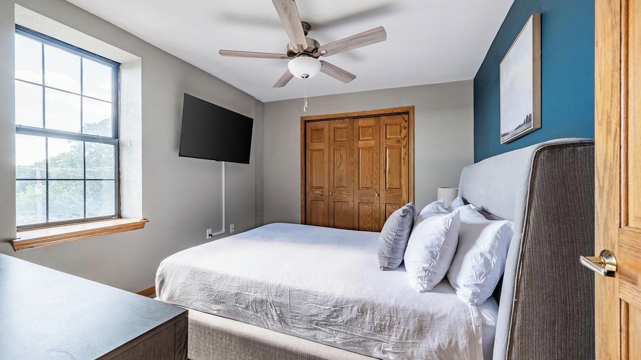 Photo of Bedroom in Leavenworth