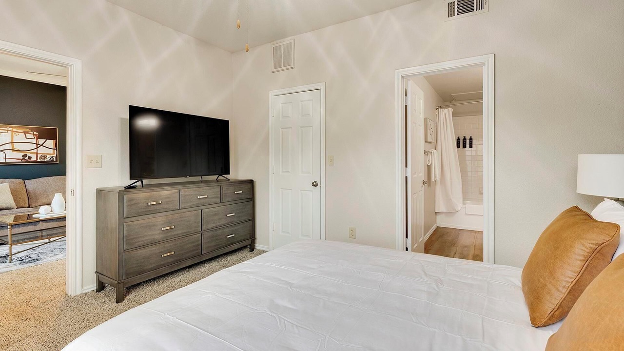 Photo of Bedroom in Lewisville