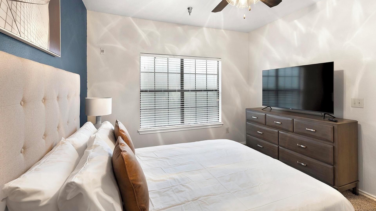 Photo of Bedroom in Lewisville