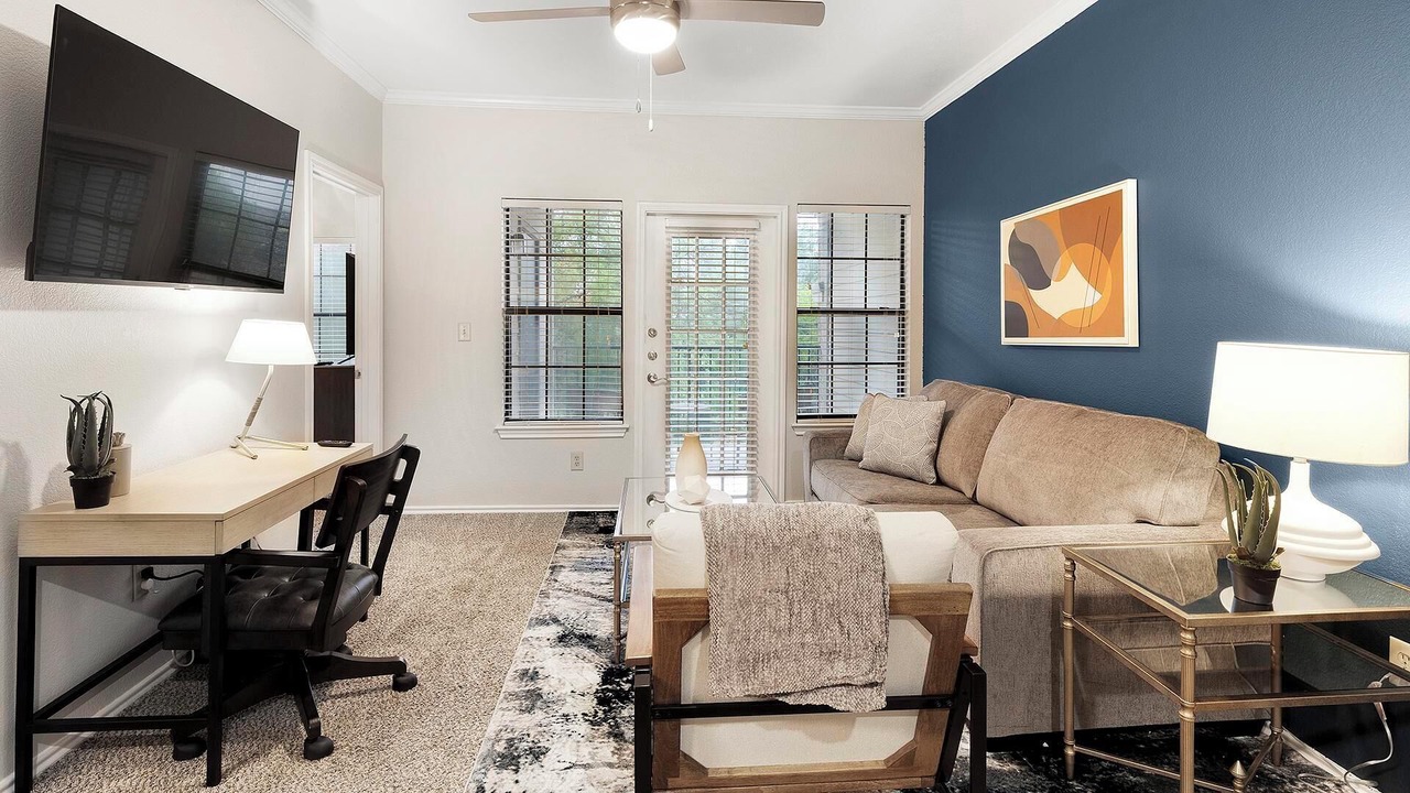 Photo of Livingroom in Lewisville