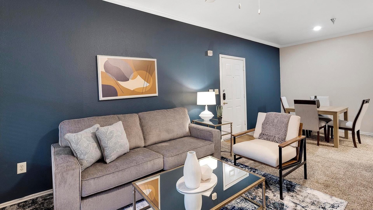 Photo of Livingroom in Lewisville