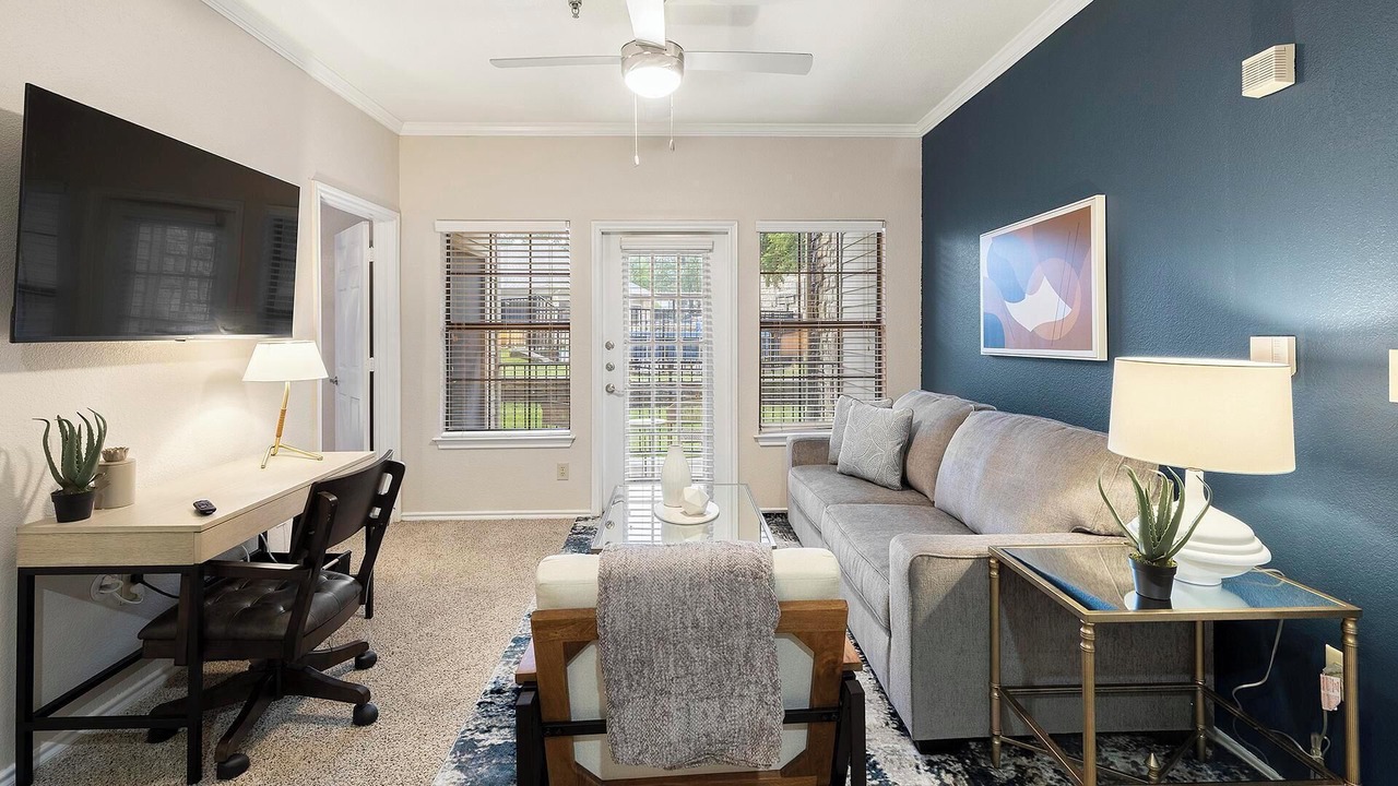 Photo of Livingroom in Lewisville