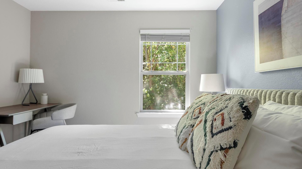 Photo of Bedroom in Eureka