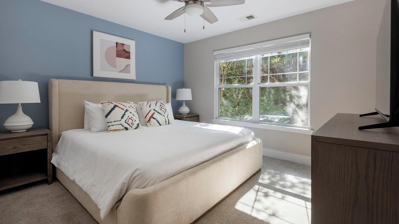 Photo of Bedroom in Eureka