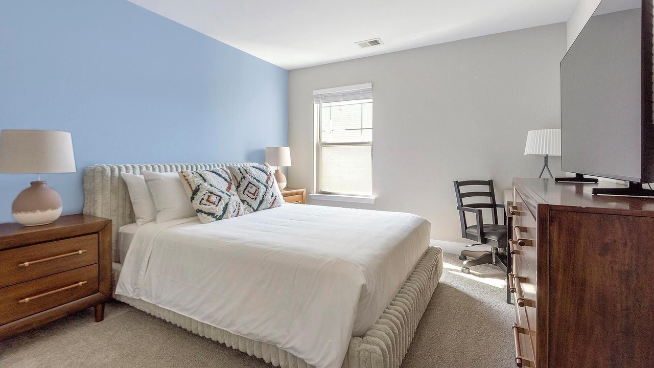 Photo of Bedroom in Eureka