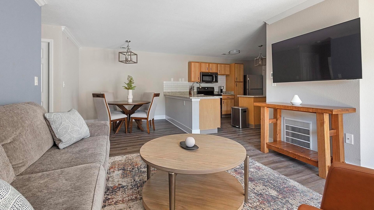 Photo of Livingroom in Eureka