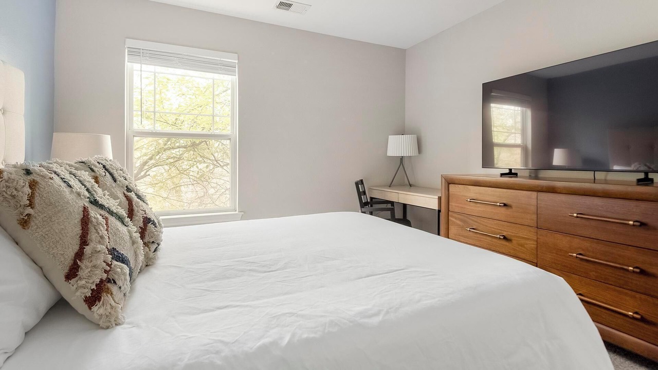 Photo of Bedroom in Eureka