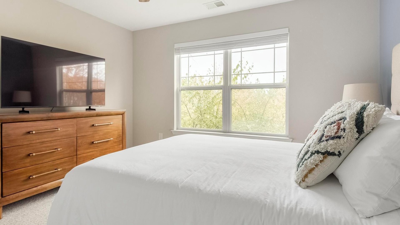 Photo of Bedroom in Eureka