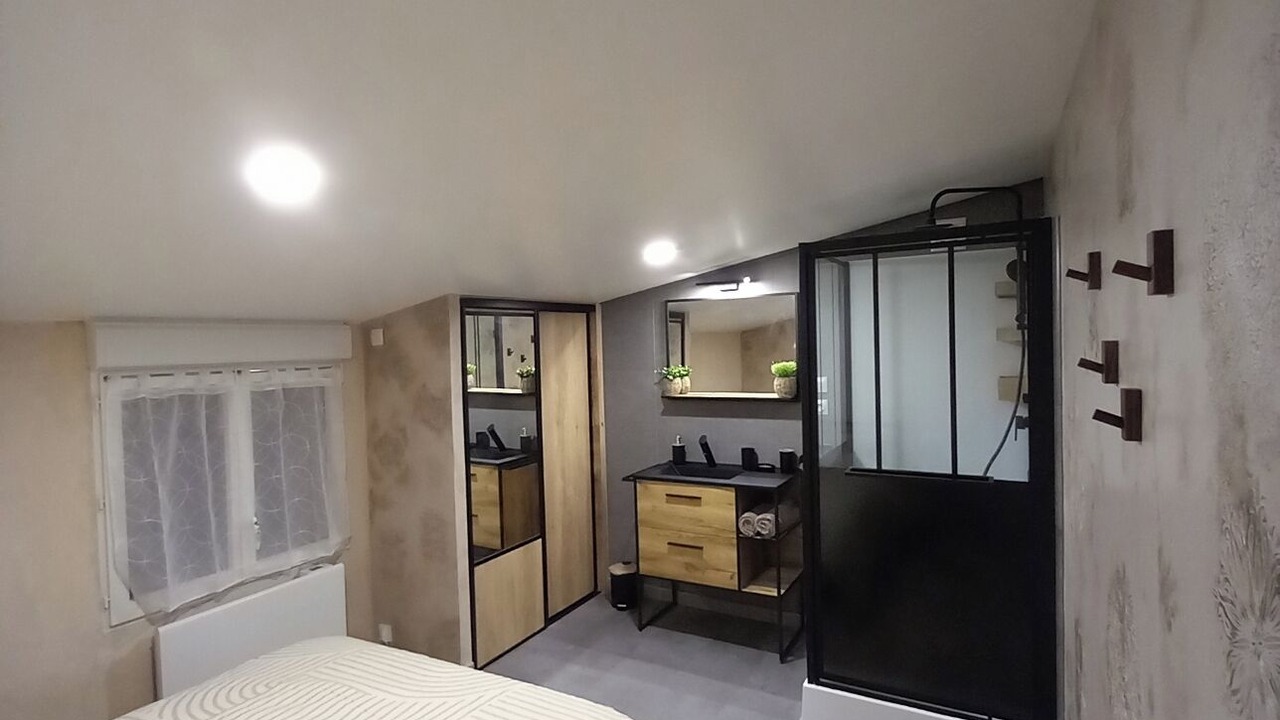 Photo of Bedroom in Sarrant