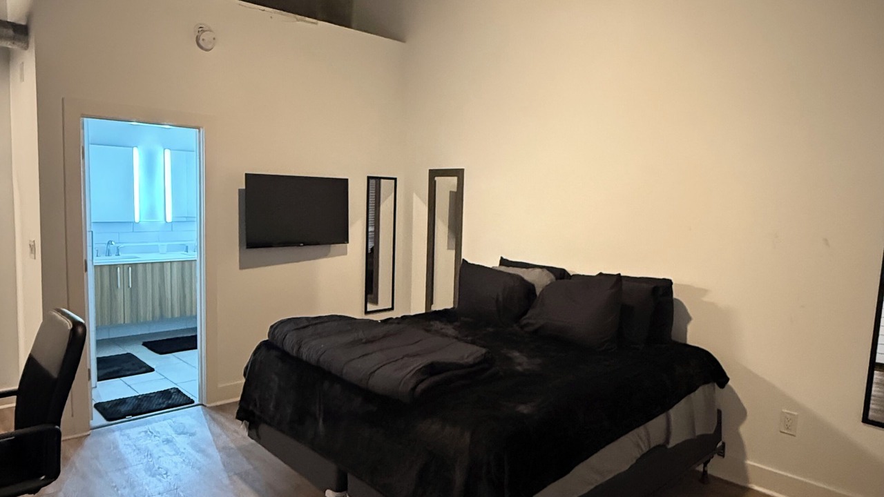 Photo of Bedroom in Atlantic Station Area