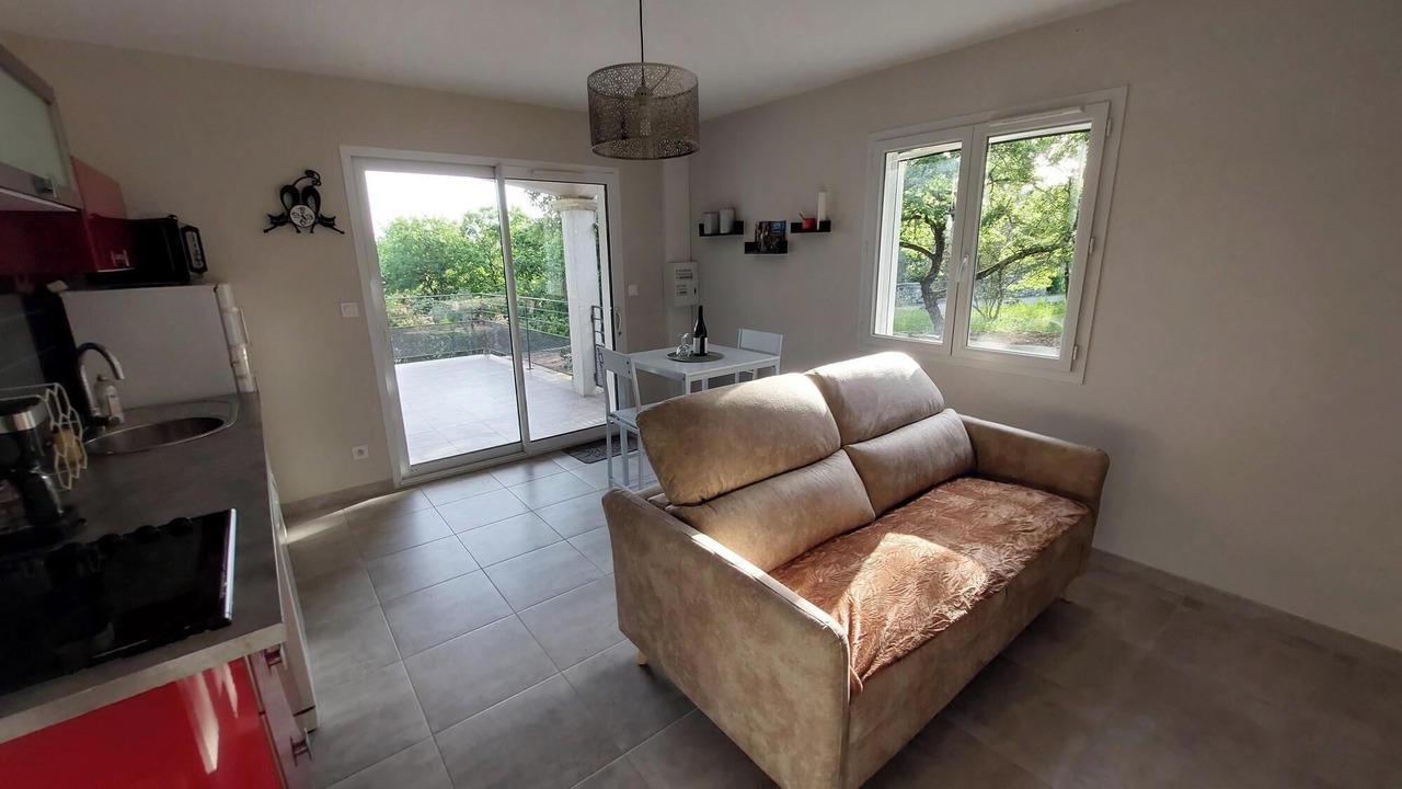 Photo of Livingroom in Saint Alban Auriolles