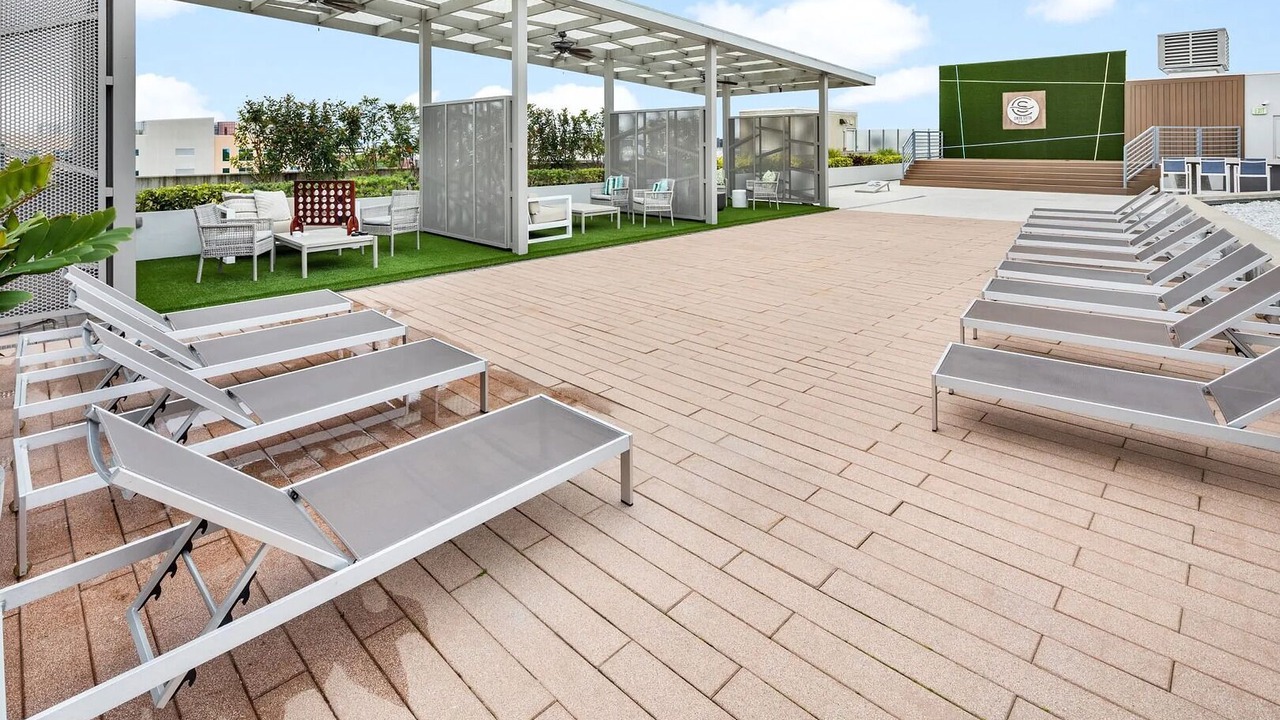 Photo of Patio Balcony in Central Business District