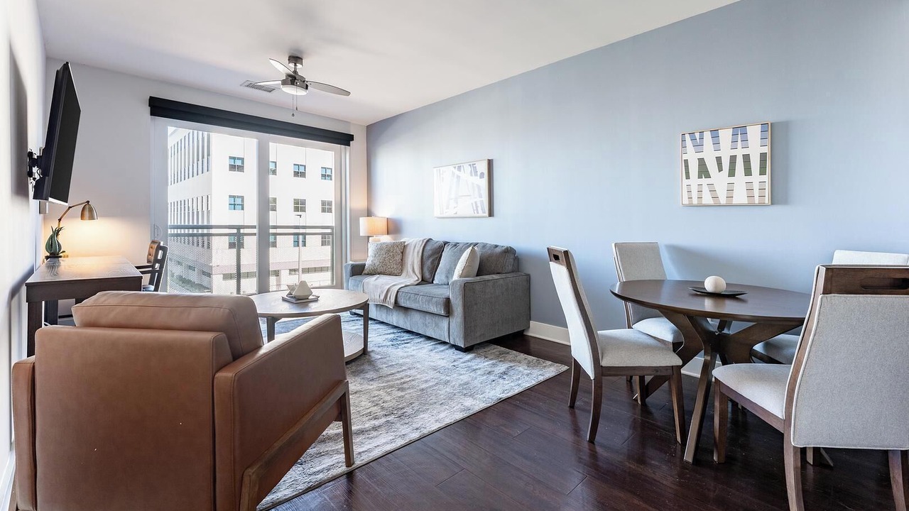 Photo of Livingroom in Central Business District