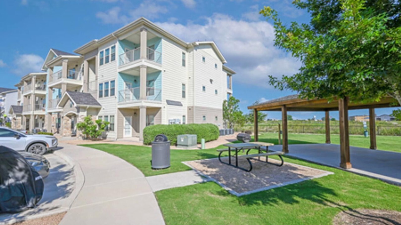 Photo of Outdoor in Lockhart