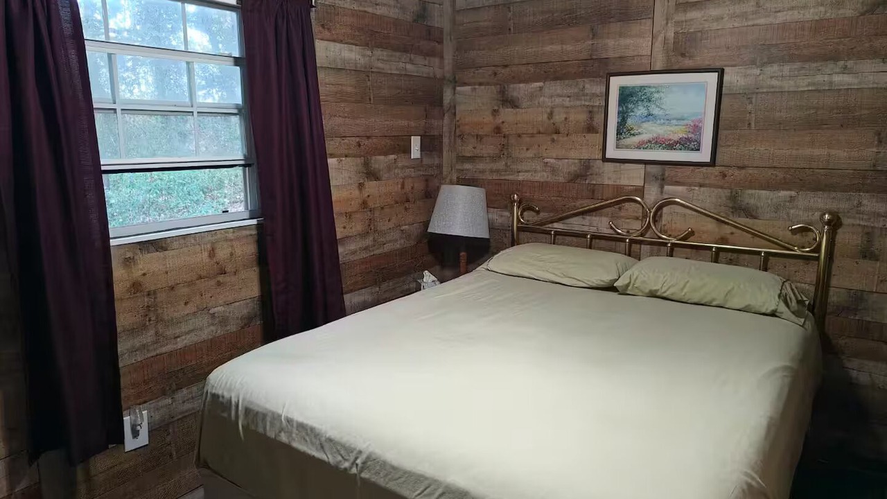 Photo of Bedroom in Marietta