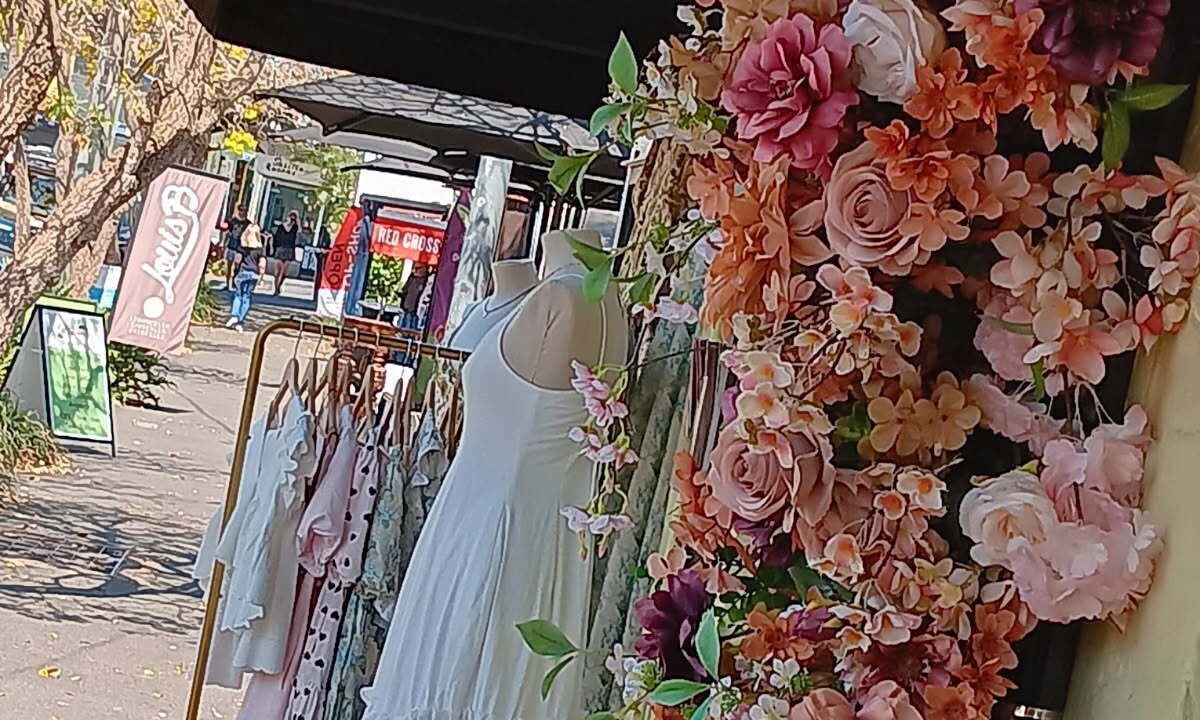 Photo of Others in Red Hill