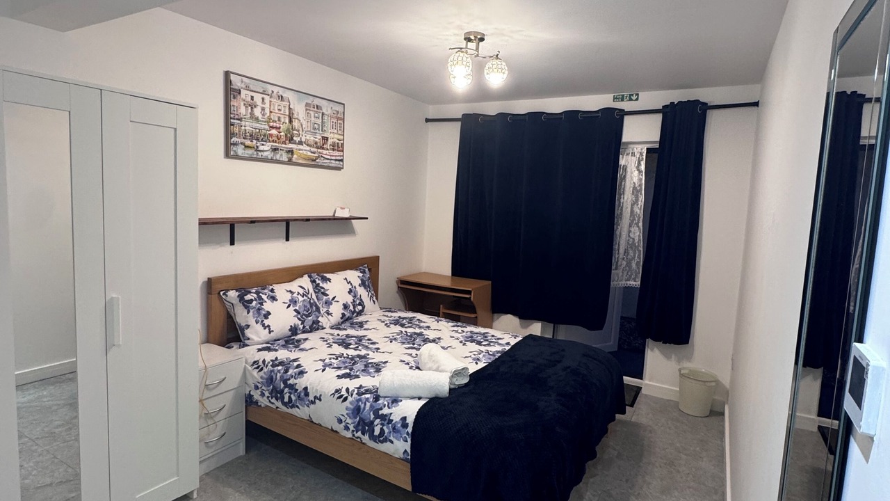 Photo of Bedroom in Kidlington