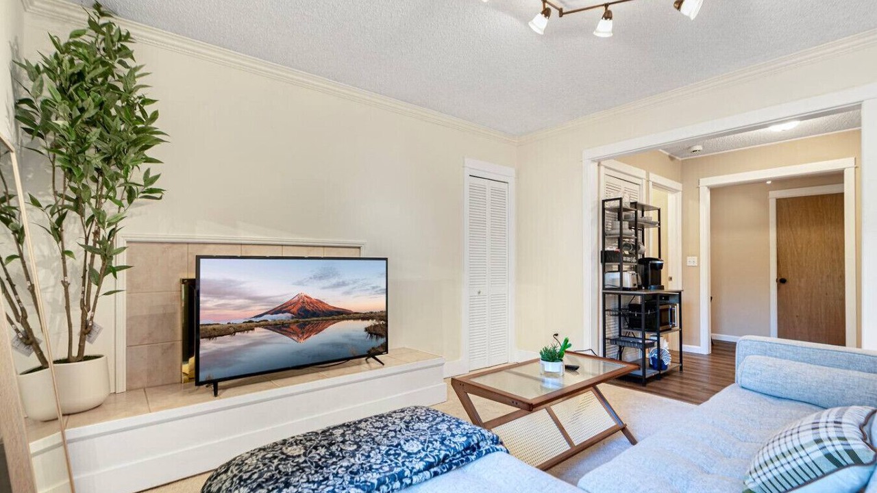 Photo of Bedroom in Mountlake Terrace