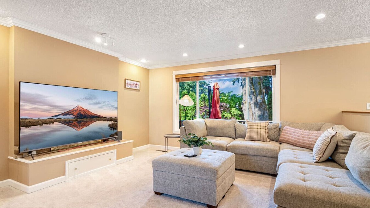 Photo of Livingroom in Mountlake Terrace