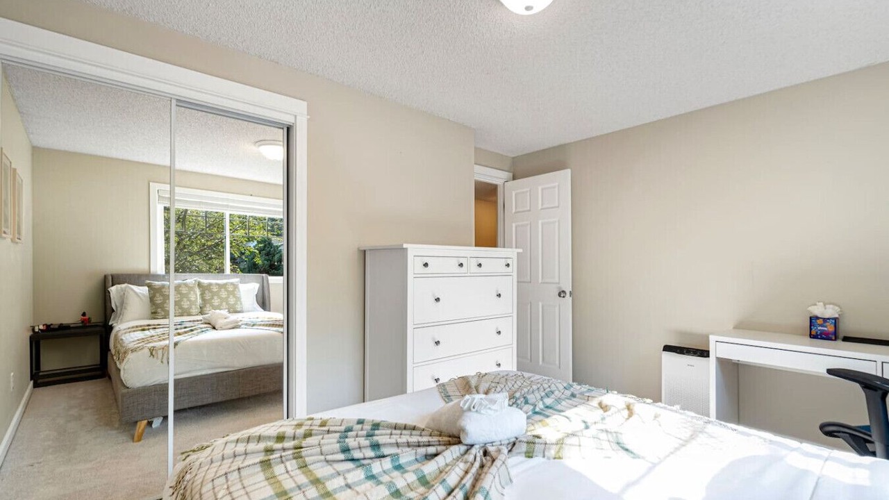 Photo of Bedroom in Mountlake Terrace