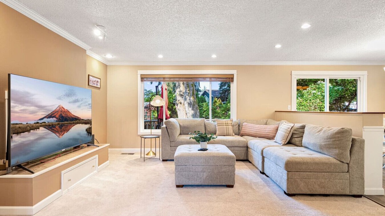 Photo of Livingroom in Mountlake Terrace