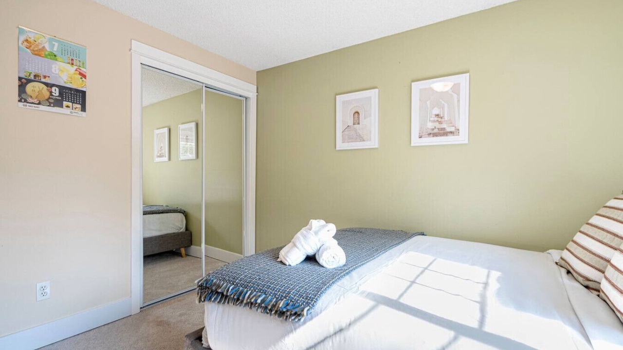 Photo of Bedroom in Mountlake Terrace