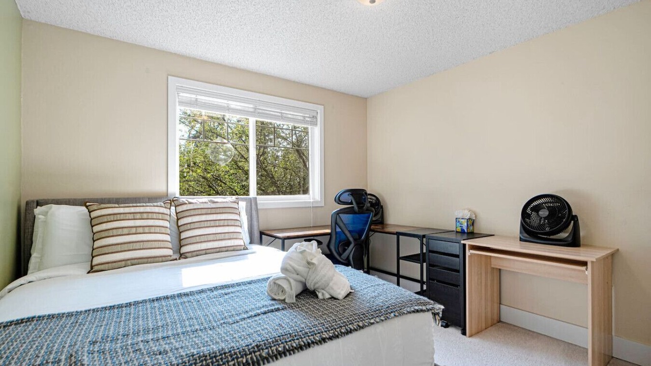 Photo of Bedroom in Mountlake Terrace