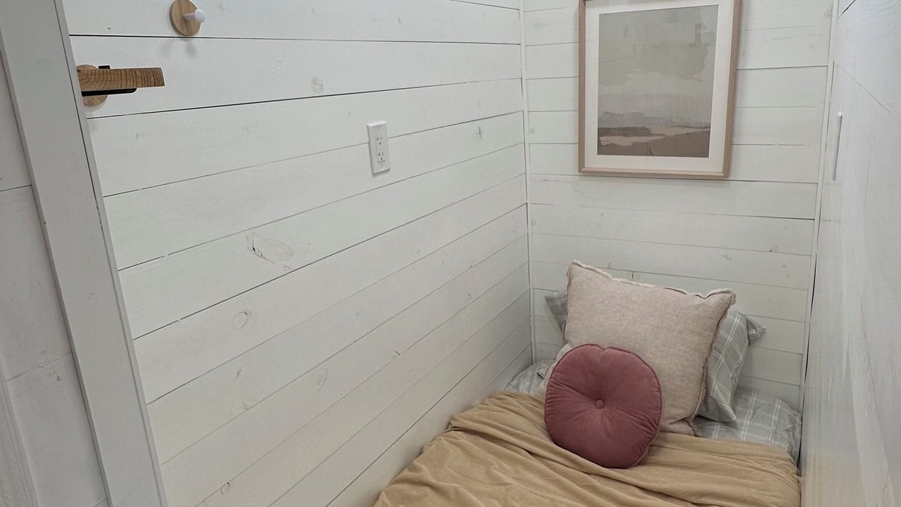 Photo of Bedroom in Apple Valley