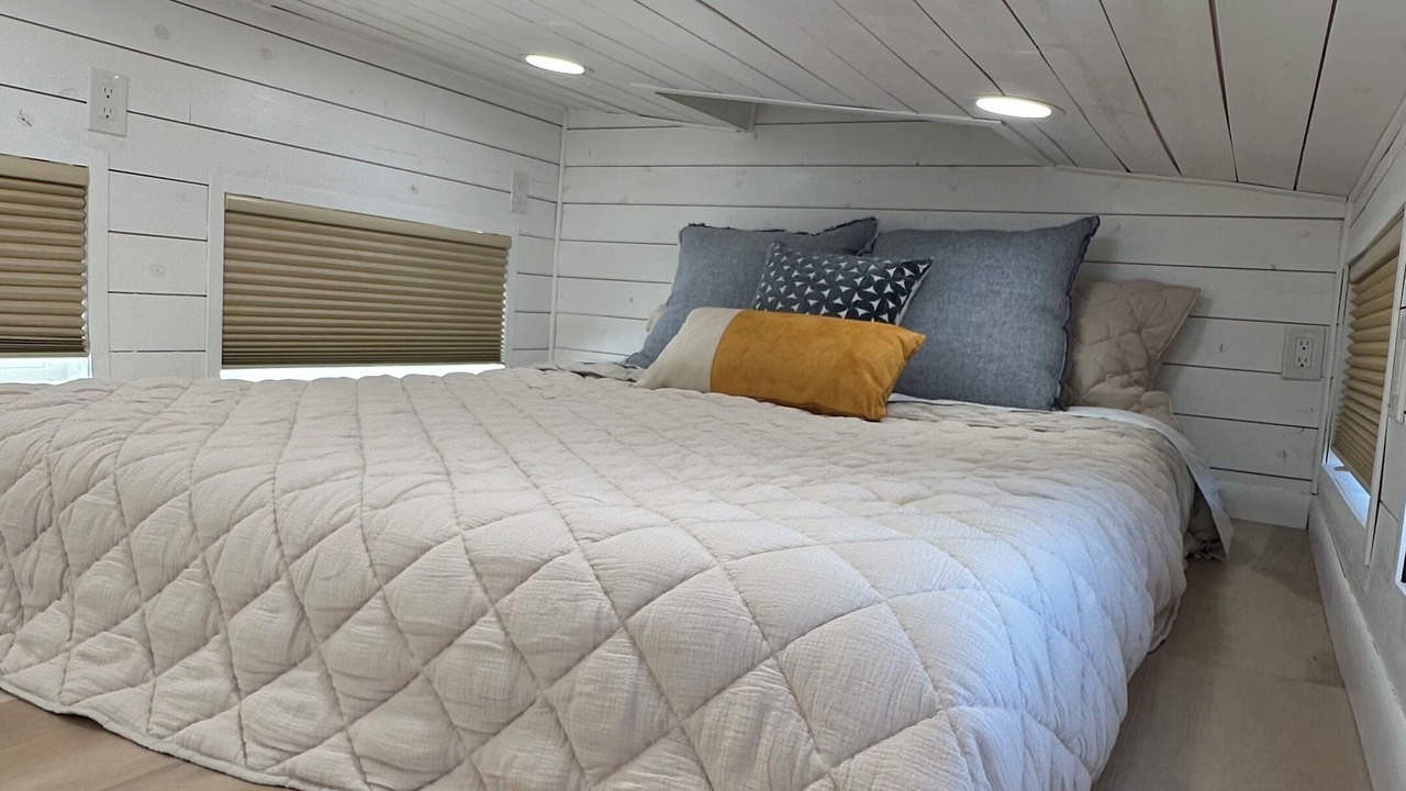 Photo of Bedroom in Apple Valley