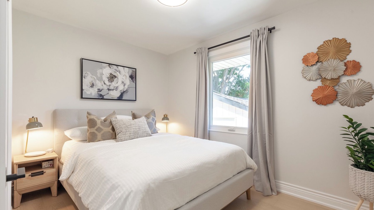 Photo of Bedroom in Richmond Hill