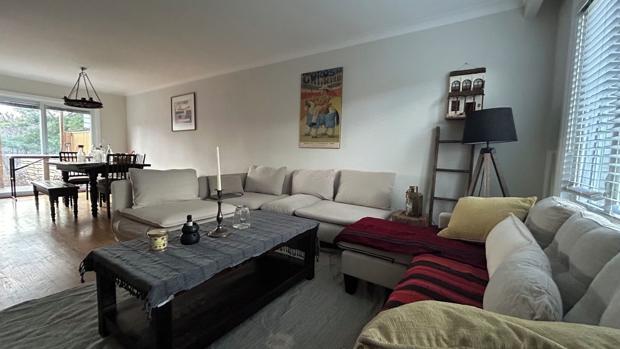 Photo of Livingroom in Lambton