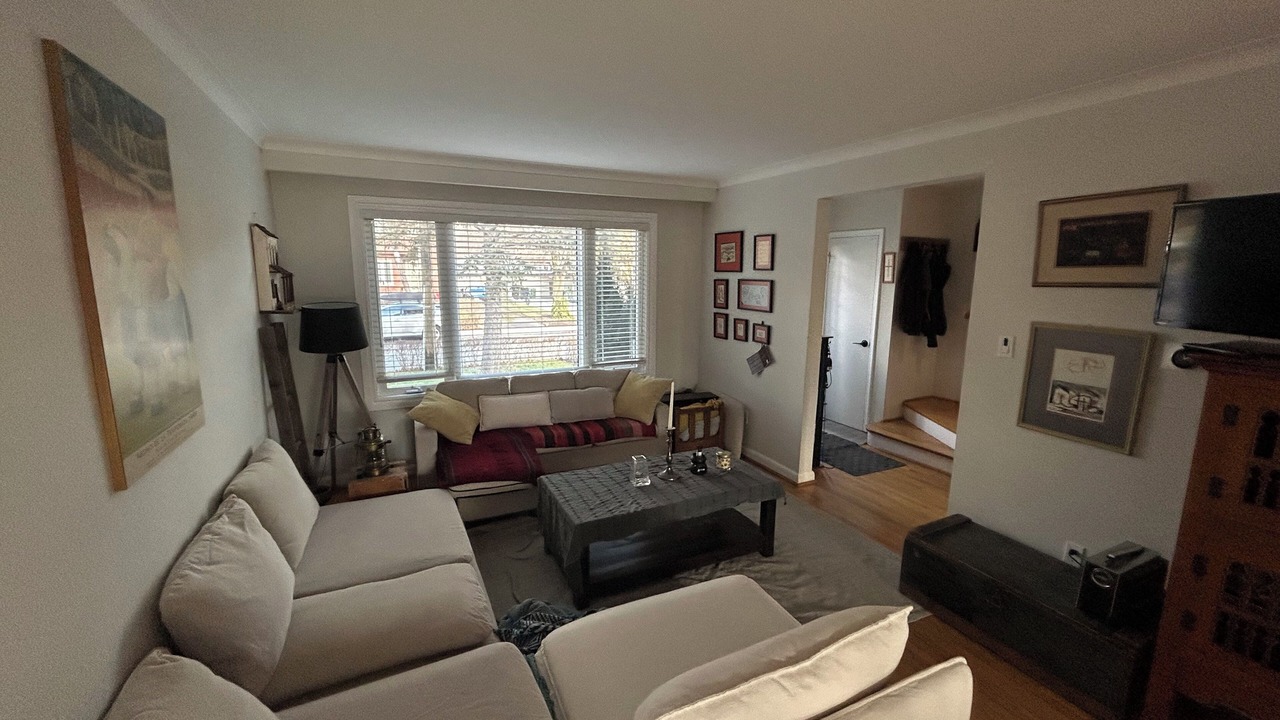 Photo of Livingroom in Lambton