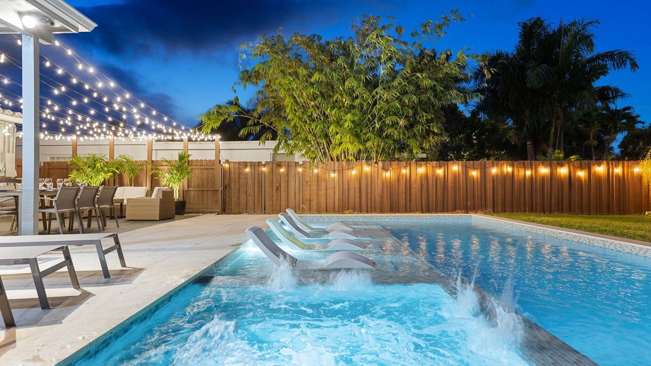 Photo of Outdoor in Royal Poinciana