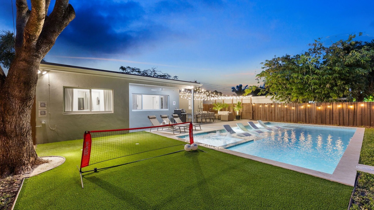Photo of Outdoor in Royal Poinciana