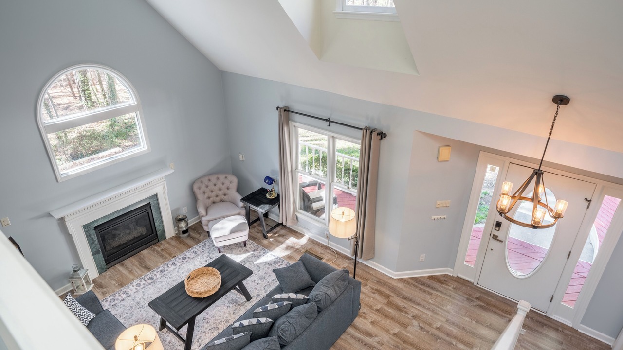 Photo of Livingroom in Chapel Hill