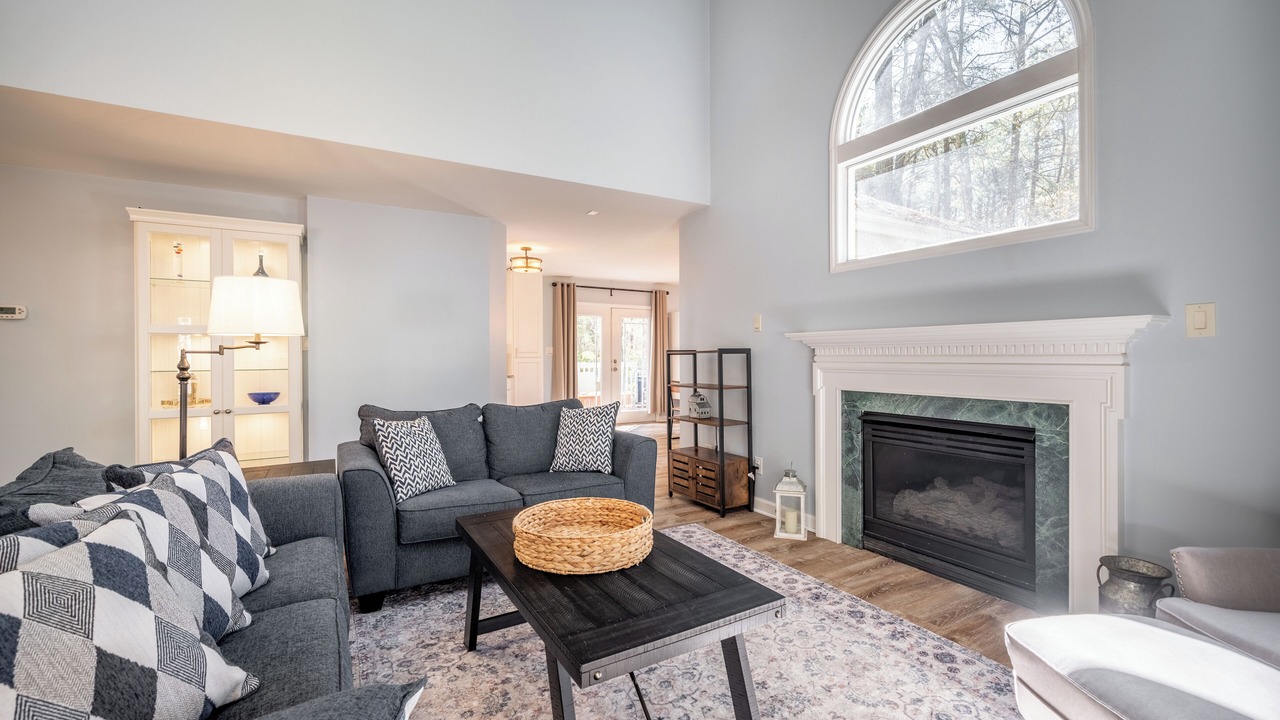 Photo of Livingroom in Chapel Hill