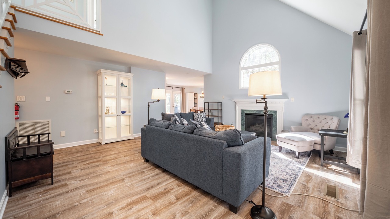 Photo of Livingroom in Chapel Hill